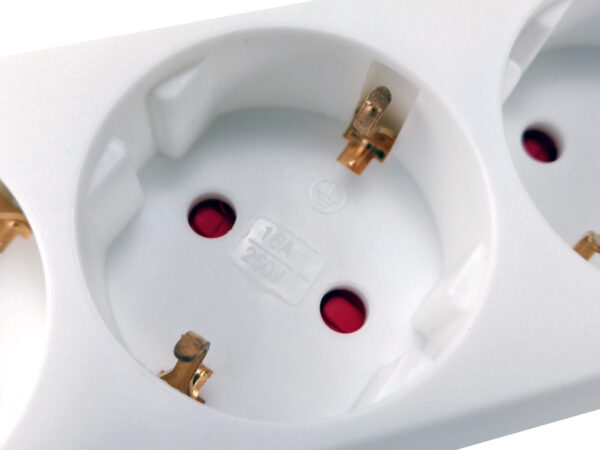 Regleta equip 245554 con 5 tomas + 2 puertos usb - Imagen 3